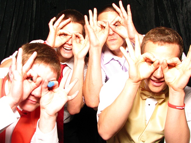 Photo Booth Slinger HS Prom